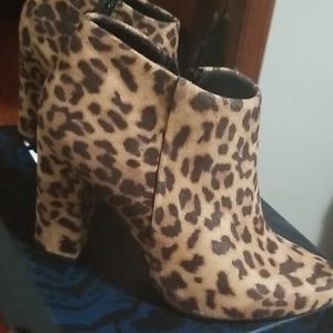 Leopard print ankle booties